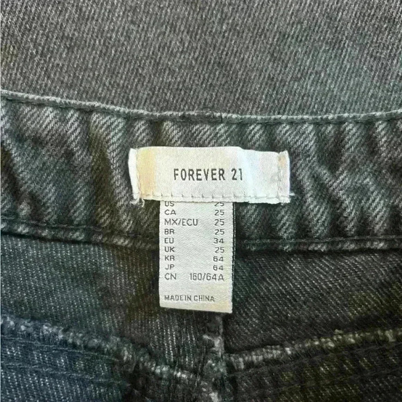 Forever 21 black denim high rise jeans in size 25 - Picture 5 of 6